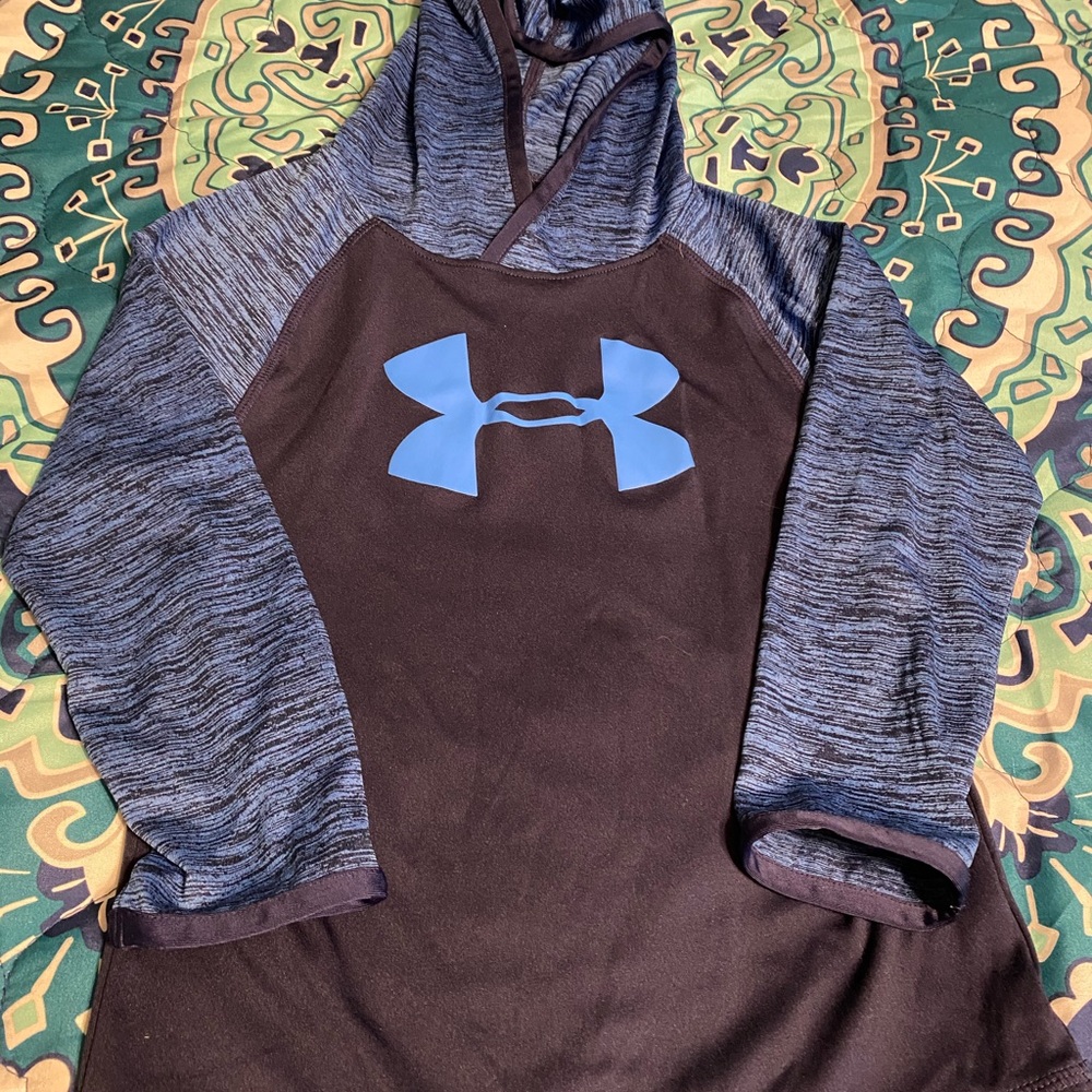 Boys Under Armour Long Sleeve T-shirt